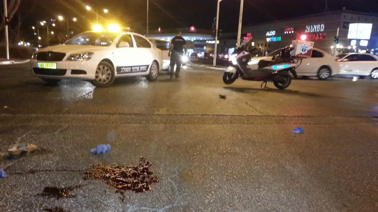 אישה נפצעה קשה בתאונת פגע וברח באשדוד אישה נפצעה קשה בתאונת פגע וברח באשדוד
