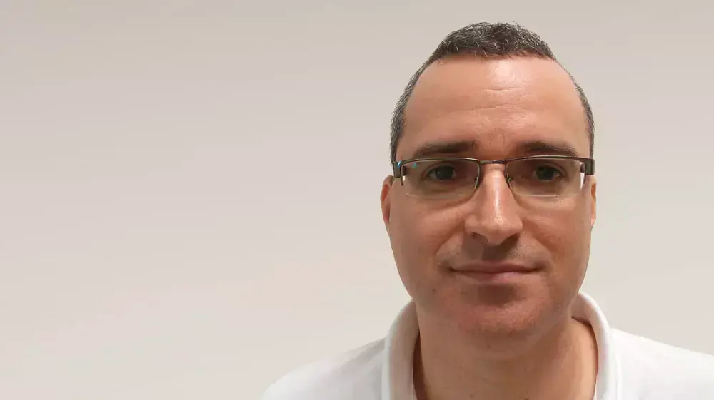 גיא חסון