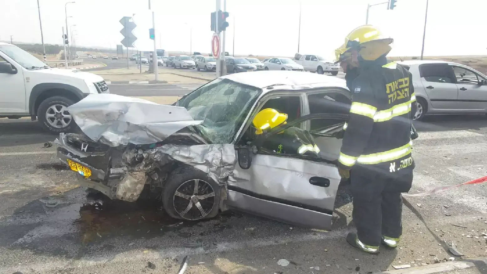9 פצועים בתאונת דרכים בצומת להבים, 9 באוקטובר 2014 9 פצועים בתאונת דרכים בצומת להבים, 9 באוקטובר 2014