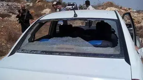 2 מתנחלים מההתנחלות תפוח שבשומרון נעצרו בחשד שתקפו פלסטינים במטע זיתים בכפר יאסוף 2 מתנחלים מההתנחלות תפוח שבשומרון נעצרו בחשד שתקפו פלסטינים במטע זיתים בכפר יאסוף