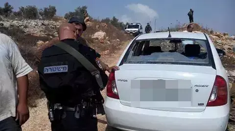 2 מתנחלים מההתנחלות תפוח שבשומרון נעצרו בחשד שתקפו פלסטינים במטע זיתים בכפר יאסוף 2 מתנחלים מההתנחלות תפוח שבשומרון נעצרו בחשד שתקפו פלסטינים במטע זיתים בכפר יאסוף