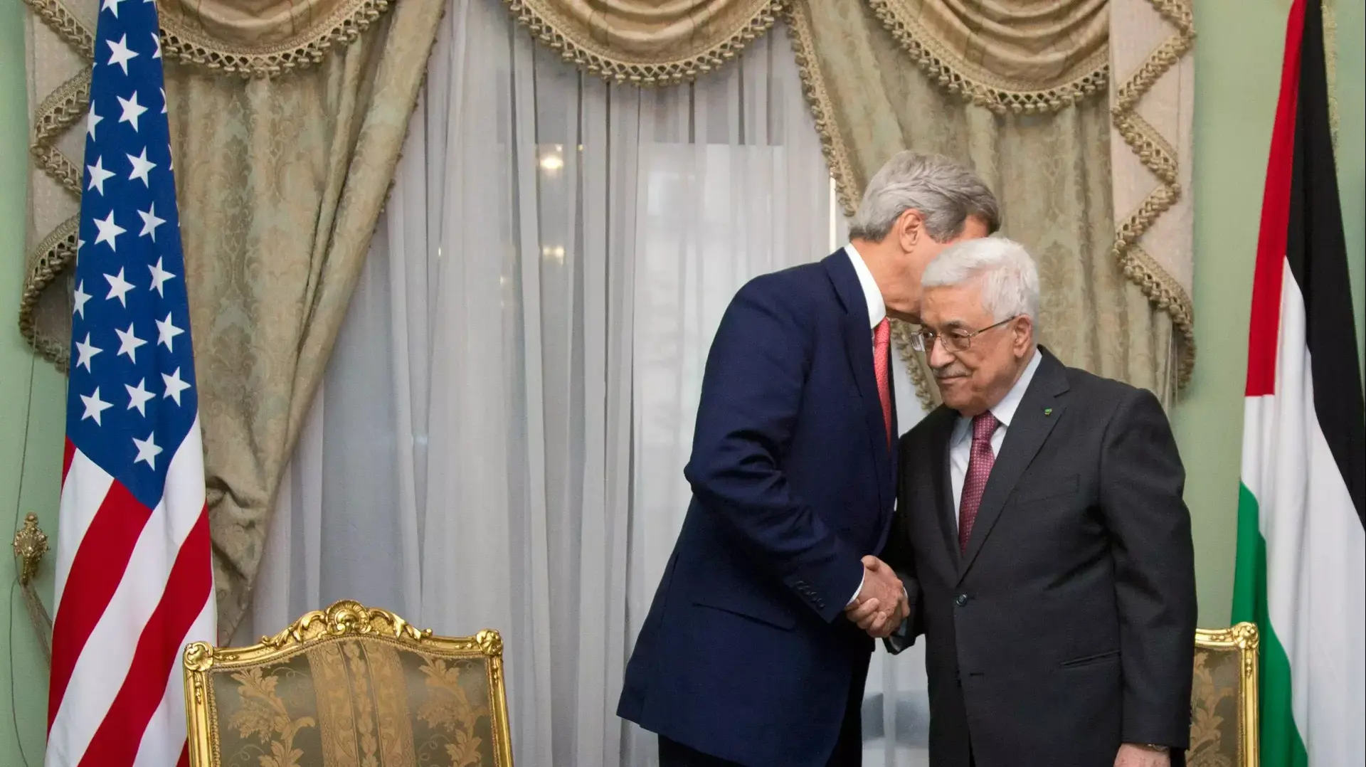 ג'ון קרי ואבו מאזן במהלך הוועידה של המדינות התרומות לשיקום רצועת עזה המתקיימת בקהיר 12 באוקטובר 2014 ג'ון קרי ואבו מאזן במהלך הוועידה של המדינות התרומות לשיקום רצועת עזה המתקיימת בקהיר 12 באוקטובר 2014