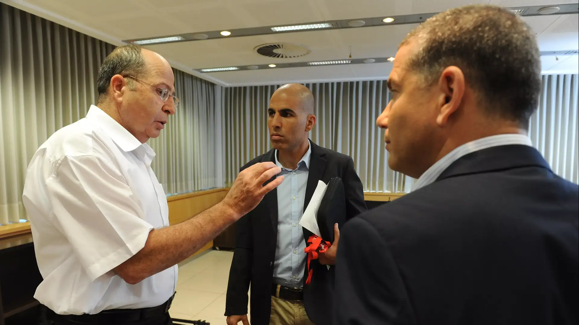 ראיון עם משה בוגי יעלון ראיון עם משה בוגי יעלון