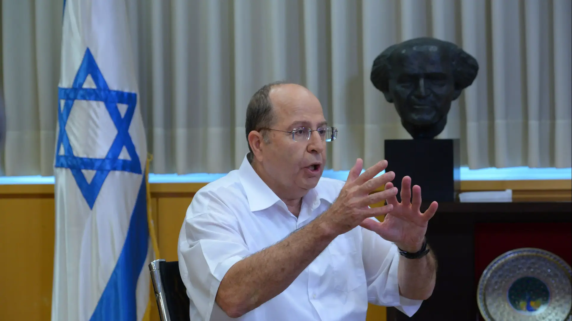 ראיון עם משה בוגי יעלון ראיון עם משה בוגי יעלון