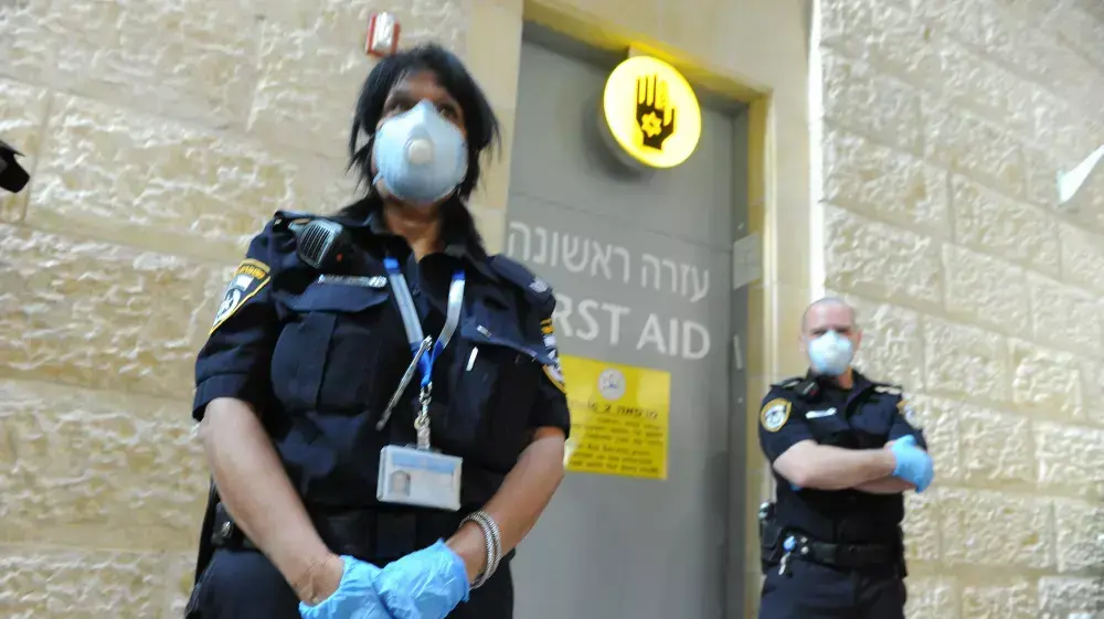 תרגיל התמודדות עם מגיפת האבולה בנמל התעופה בן גוריון 17.10.2014 תרגיל התמודדות עם מגיפת האבולה בנמל התעופה בן גוריון 17.10.2014