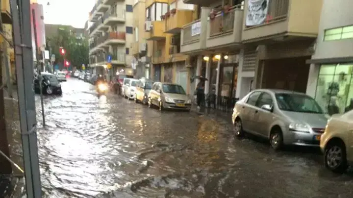 הצפות בפלורנטין שבדרום תל אביב הצפות בפלורנטין שבדרום תל אביב