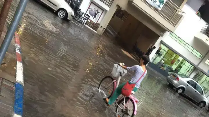 הצפות בפלורנטין שבדרום תל אביב הצפות בפלורנטין שבדרום תל אביב