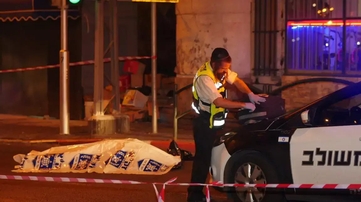 תמונות מזירת הרצח ברחוב המגינים בחיפה 22.10.2014 תמונות מזירת הרצח ברחוב המגינים בחיפה 22.10.2014