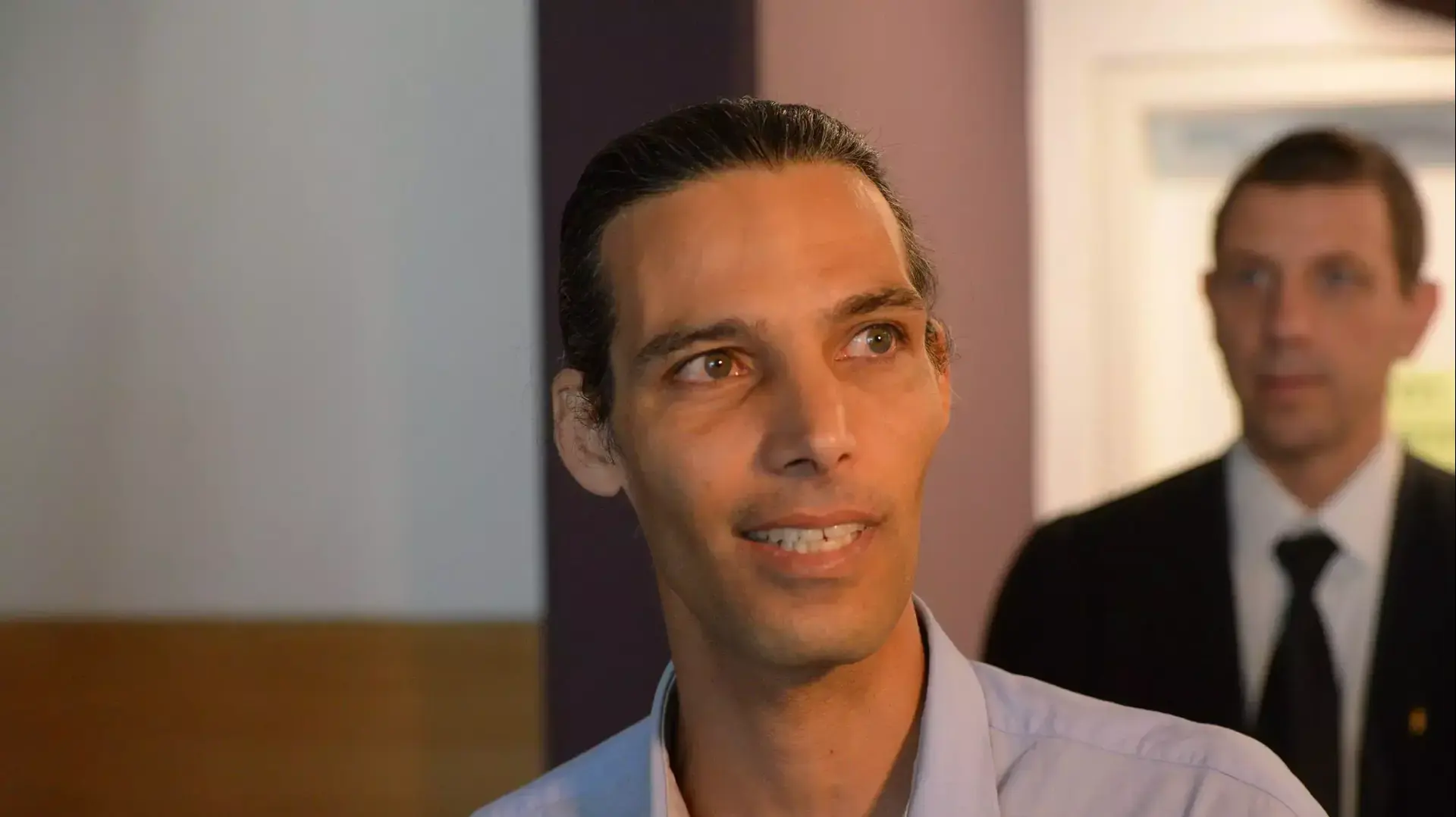 בנו של גואל רצון בבית המשפט המחוזי בתל אביב, אוקטובר 2014 בנו של גואל רצון בבית המשפט המחוזי בתל אביב, אוקטובר 2014