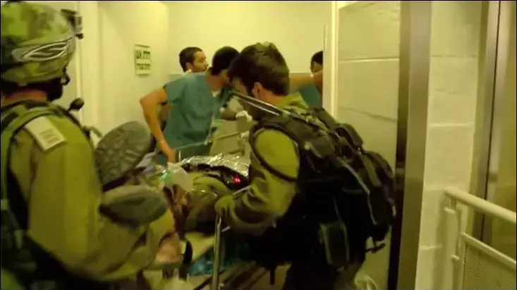 פינוי פצועות מתקרית הירי בגבול מצרים לבית החולים סורוקה, אוקטובר 2014 פינוי פצועות מתקרית הירי בגבול מצרים לבית החולים סורוקה, אוקטובר 2014