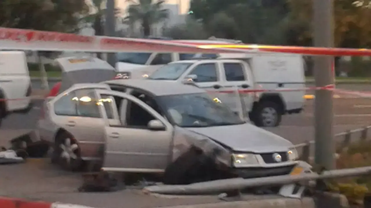 חשד לפיגוע דריסה בתחנת הרכבת הקלה בירושלים