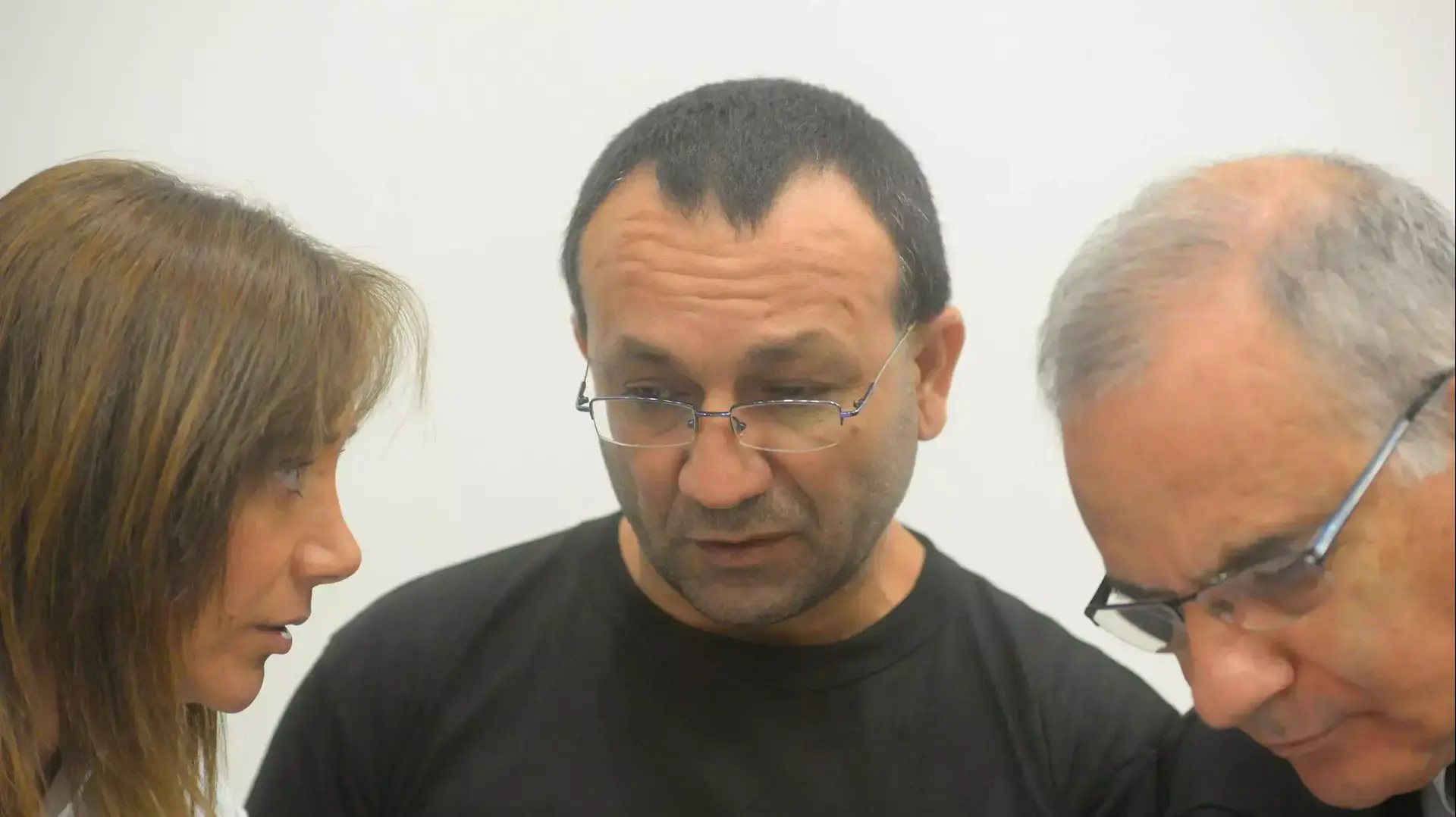 הקראת כתב אישום לקעיק ואיל שרצח את מנהל תיכון עמל בטייבה יוסף חאג' יחיא, מחוזי מרכז בלוד הקראת כתב אישום לקעיק ואיל שרצח את מנהל תיכון עמל בטייבה יוסף חאג' יחיא, מחוזי מרכז בלוד