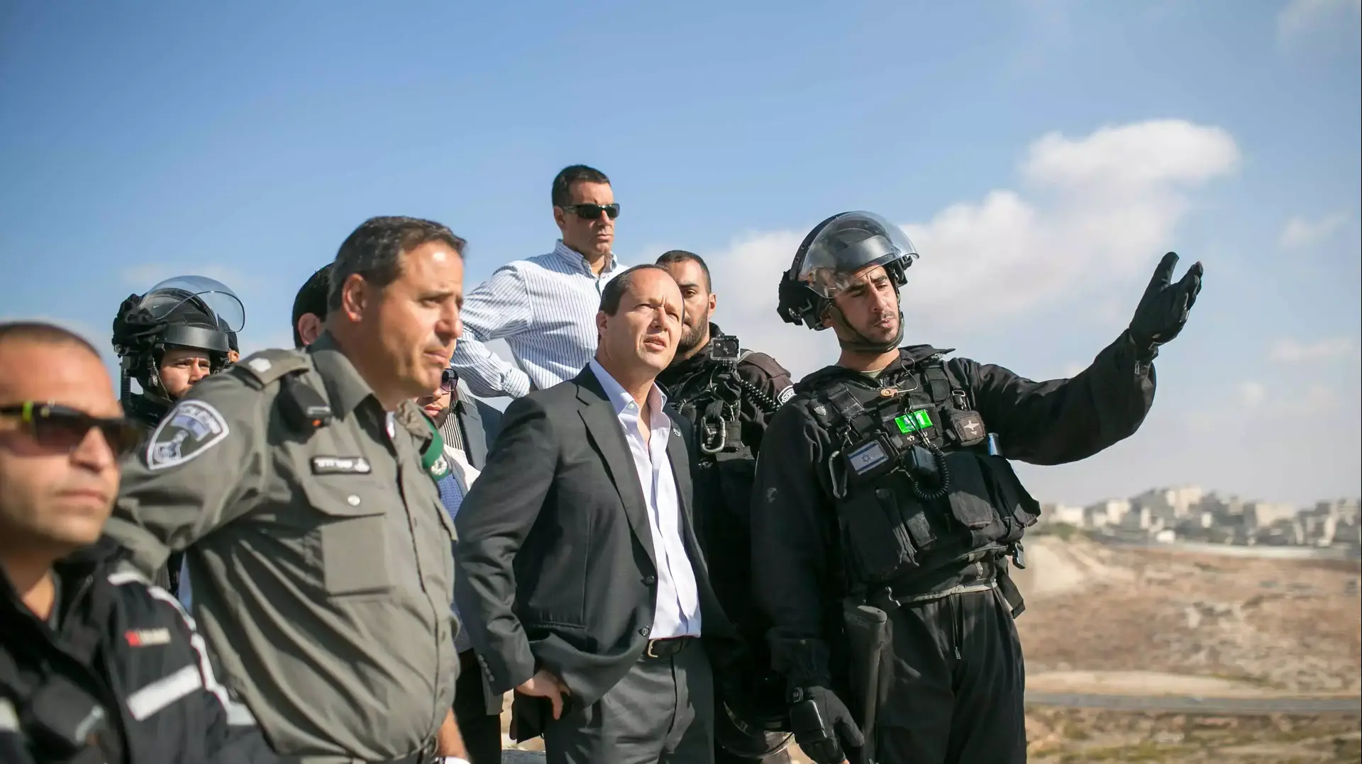 ביקור ראש עיריית ירושלים ניר ברקת בכפר עיסאוויה, אוקטובר 2014 ביקור ראש עיריית ירושלים ניר ברקת בכפר עיסאוויה, אוקטובר 2014