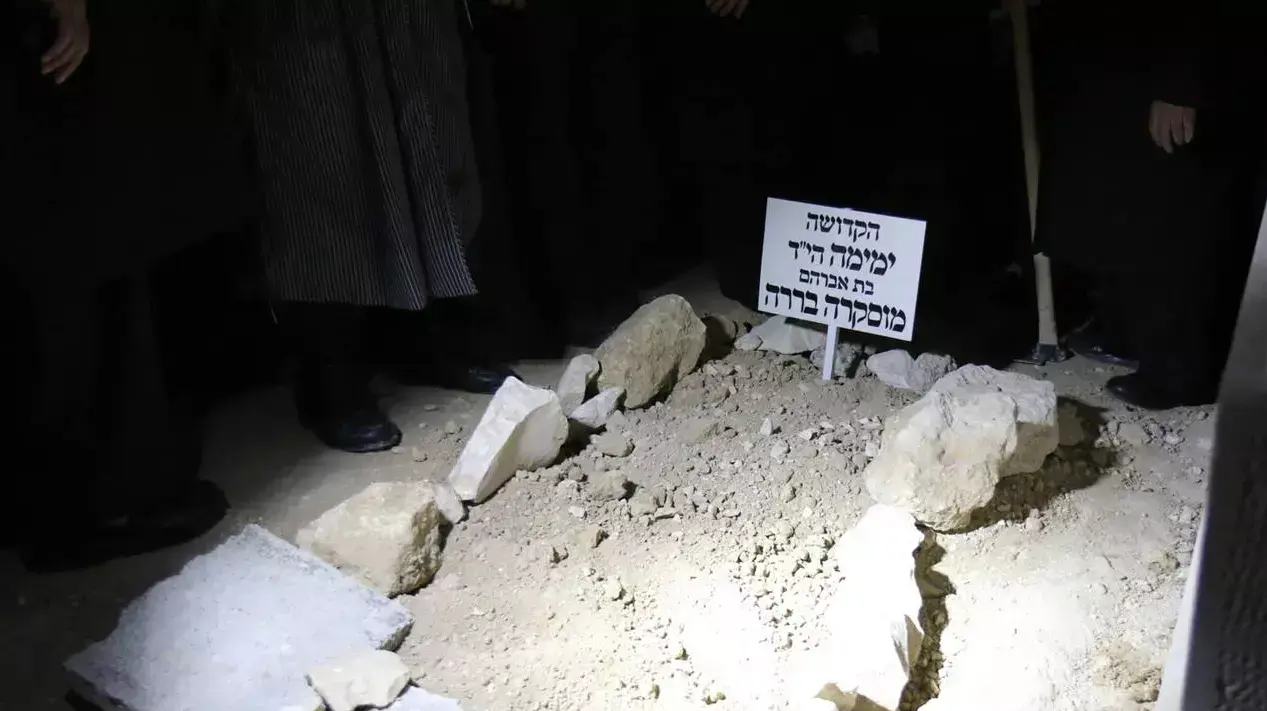 הלווייתה של קרן ימימה שמתה מפצעיה לאחר שנפגעה בפיגוע הדריסה בירושלים, בית הלוויות שמגר הלווייתה של קרן ימימה שמתה מפצעיה לאחר שנפגעה בפיגוע הדריסה בירושלים, בית הלוויות שמגר