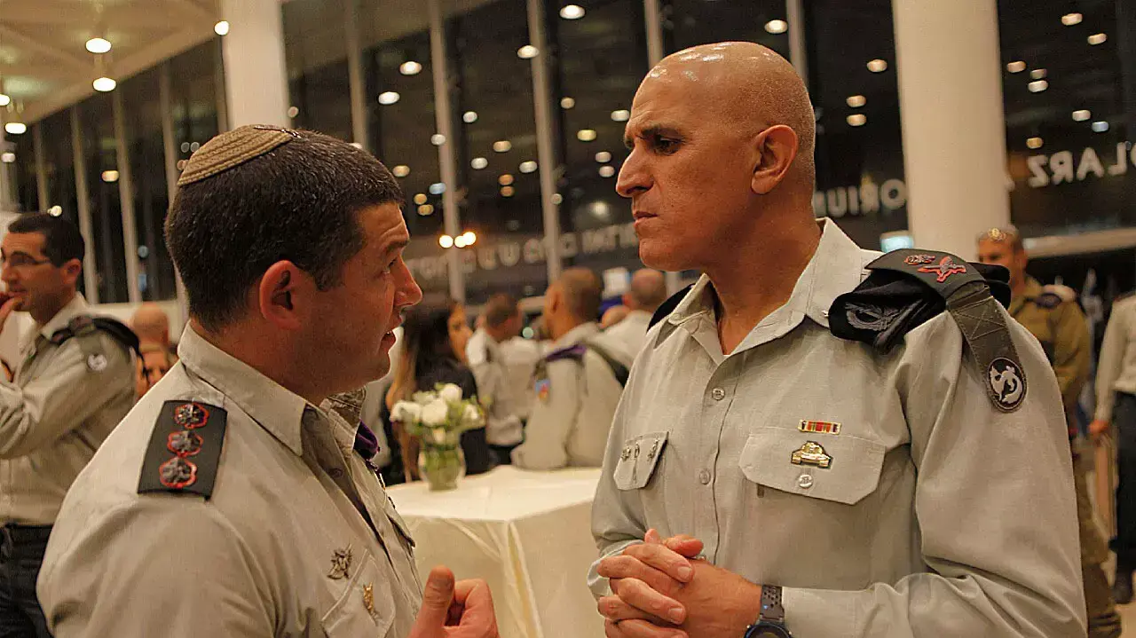 האלוף פיקוד דרום סמי תורג'מן בטקס הוקרה למפקדים שהשתתפו בלחימה במבצע "צוק איתן" האלוף פיקוד דרום סמי תורג'מן בטקס הוקרה למפקדים שהשתתפו בלחימה במבצע "צוק איתן"