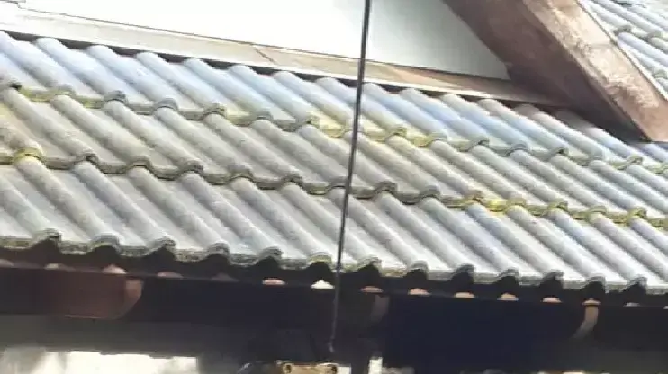 ברק שפגע בלוח חשמל בבית בקריית טבעון גרם לשריפה, 31 באוקטובר 2014 ברק שפגע בלוח חשמל בבית בקריית טבעון גרם לשריפה, 31 באוקטובר 2014