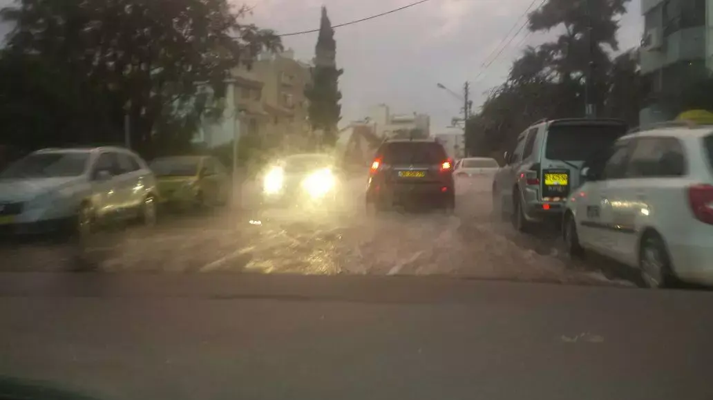 הצפות בנהריה, 31 באוקטובר 2014 הצפות בנהריה, 31 באוקטובר 2014
