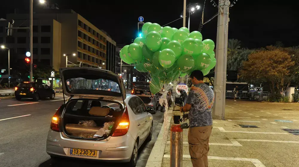 העצרת לציון 19 שנים לרצח ראש הממשלה יצחק רבין בכיכר רבין בתל אביב, 1 בנובמבר 2014 העצרת לציון 19 שנים לרצח ראש הממשלה יצחק רבין בכיכר רבין בתל אביב, 1 בנובמבר 2014