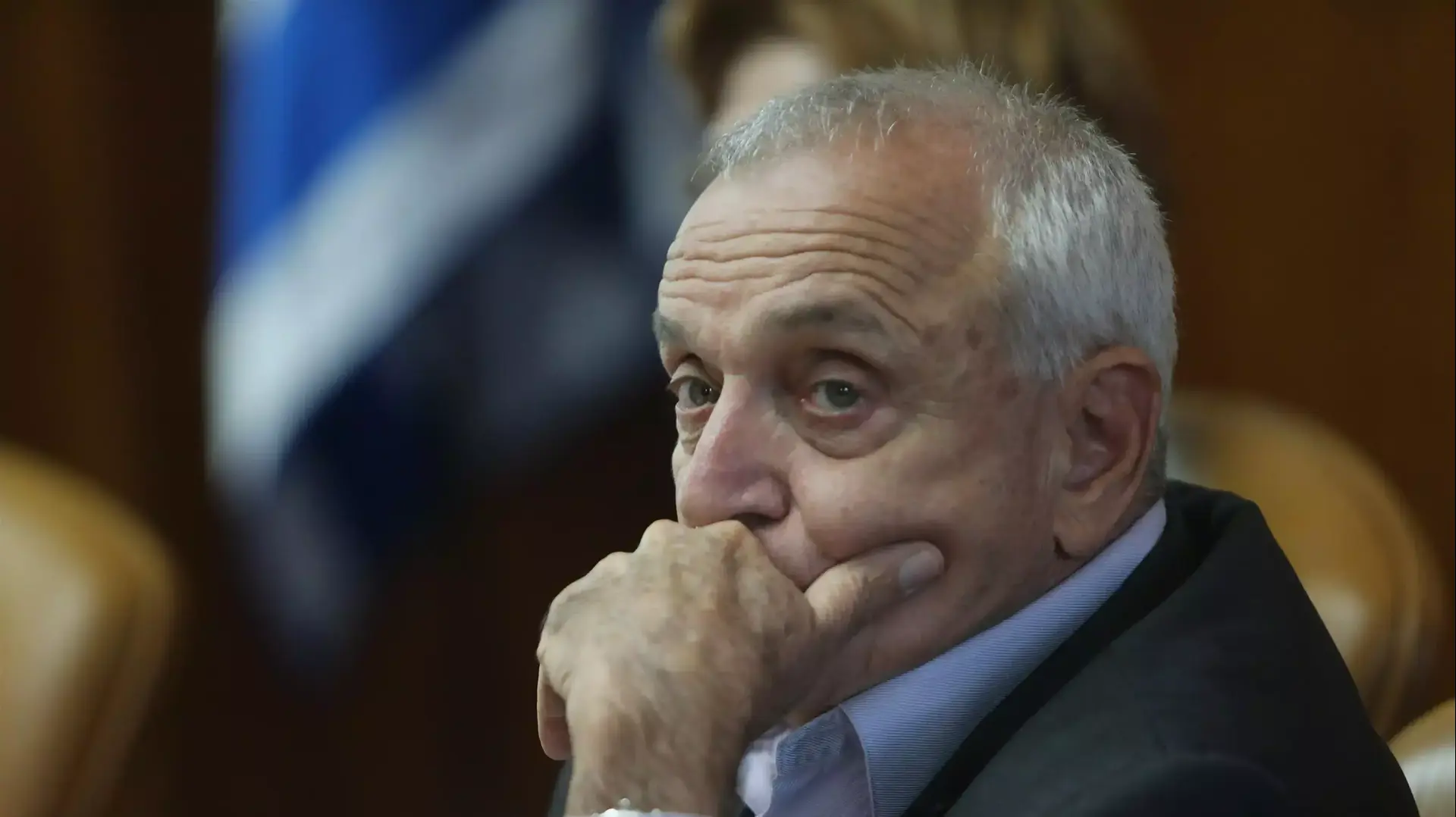 השר יצחק אהרונוביץ' בישיבת הממשלה, נובמבר 2014 השר יצחק אהרונוביץ' בישיבת הממשלה, נובמבר 2014