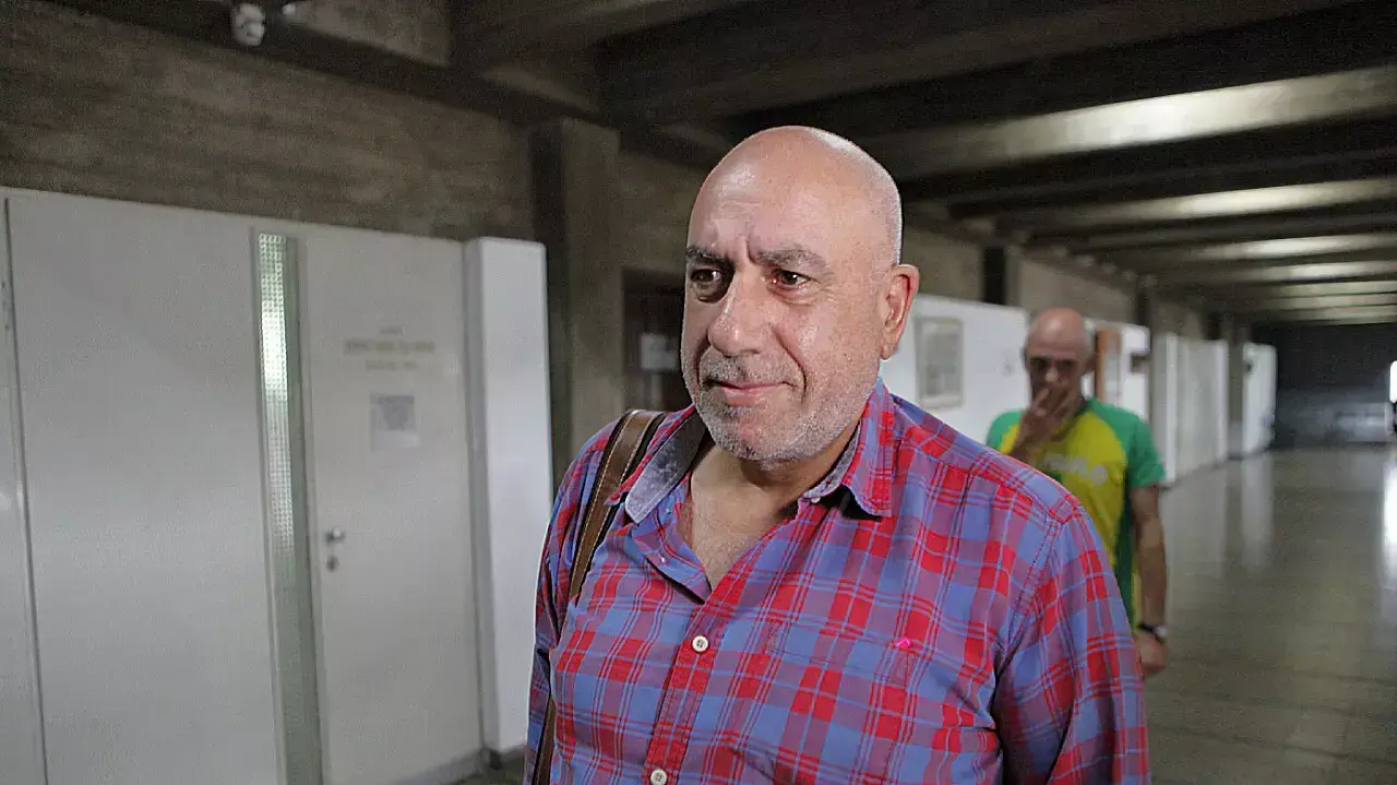 ניסו שחם בבית משפט השלום בתל אביב, נובמבר 2014 ניסו שחם בבית משפט השלום בתל אביב, נובמבר 2014