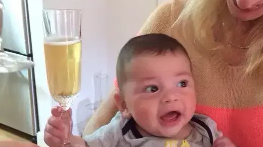 הבלוג של נועה הנדין אמאל'ה אני אמא הבלוג של נועה הנדין אמאל'ה אני אמא