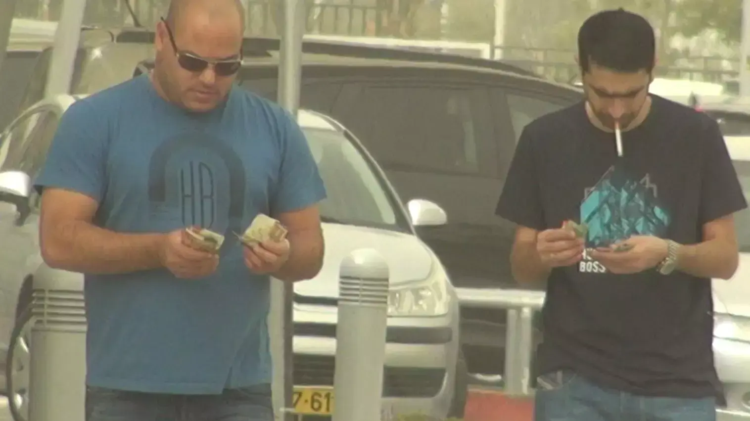 מימין: יוני שבתייב ומשה רובין, עבריינים מבאר שבע מימין: יוני שבתייב ומשה רובין, עבריינים מבאר שבע