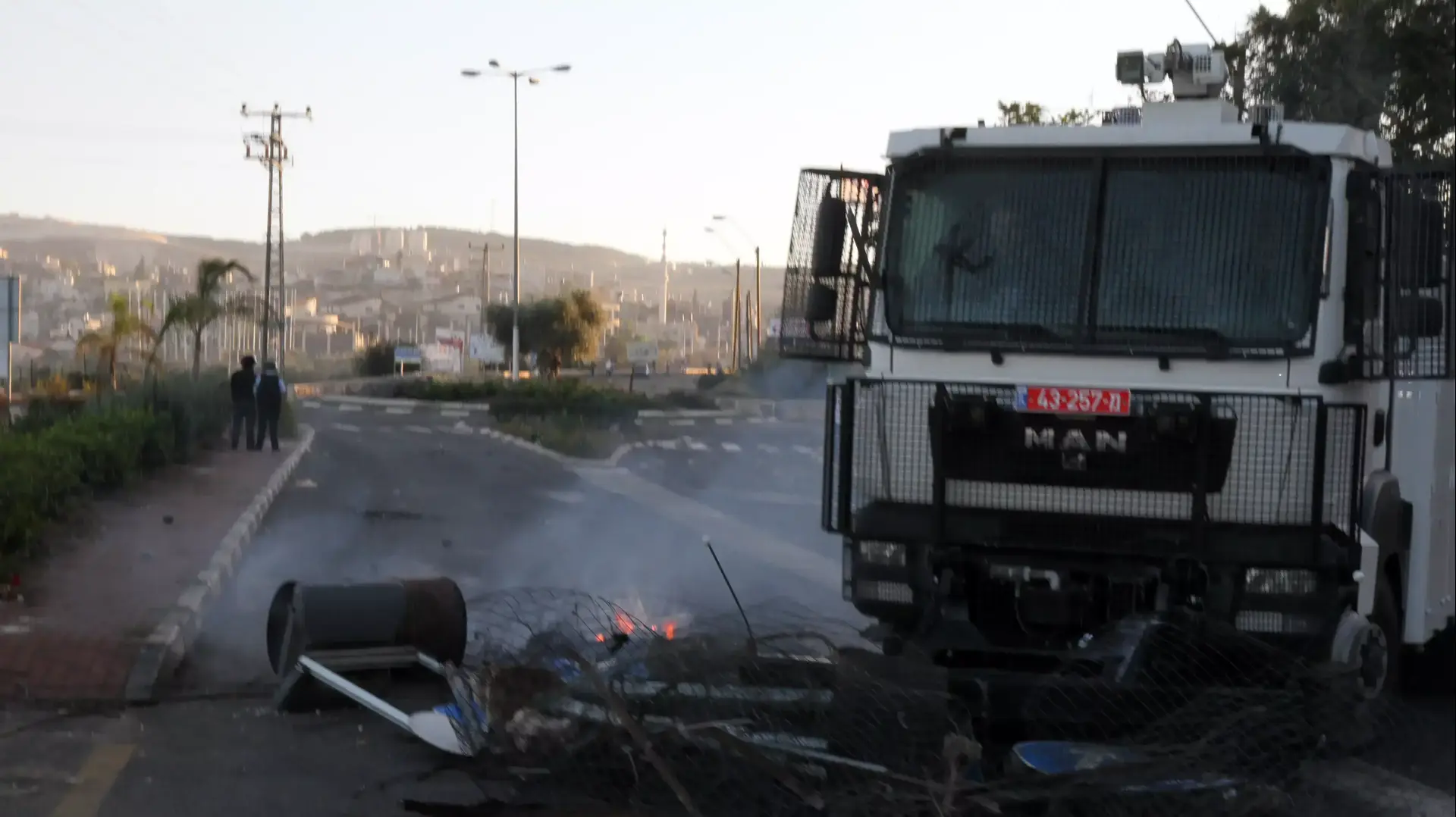 הפרות סדר בכפר כנא בעקבות מותו של תושב הכפר שנורה על ידי המשטרה הפרות סדר בכפר כנא בעקבות מותו של תושב הכפר שנורה על ידי המשטרה