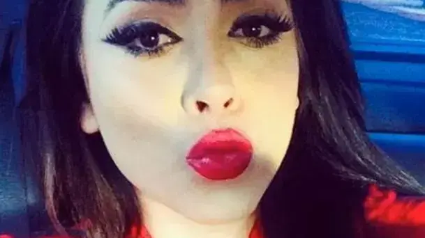 קלאודיה אוצ'וואה פליקס קלאודיה אוצ'וואה פליקס