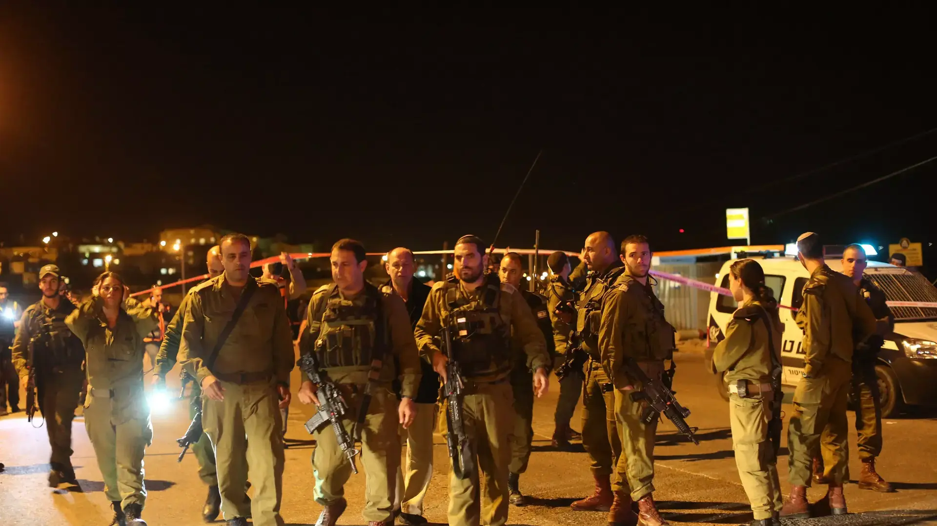 פיגוע הדריסה והדקירה באלון שבות, נובמבר 2014 פיגוע הדריסה והדקירה באלון שבות, נובמבר 2014
