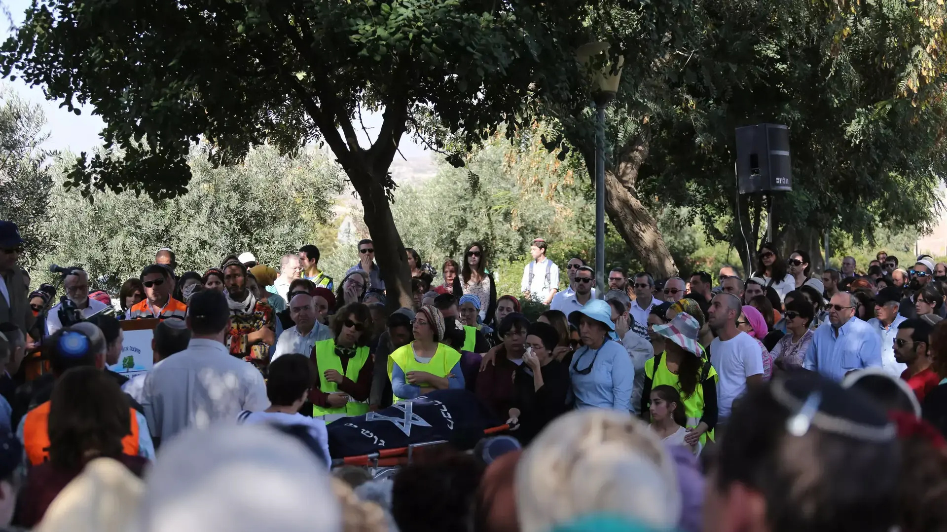 הלוויתה של דליה למקוס ביישוב תקוע בגוש עציון, נובמבר 2104 הלוויתה של דליה למקוס ביישוב תקוע בגוש עציון, נובמבר 2104