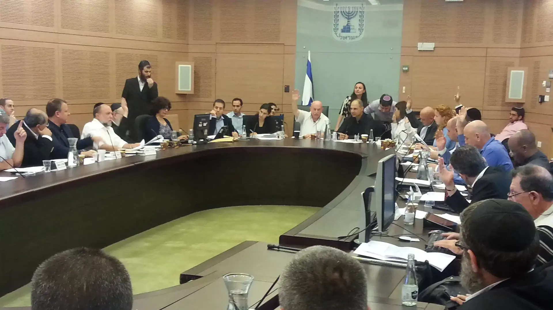 ועדת הכספים אישרה את חוק מע"מ אפס על דירה ראשונה, נובמבר 2014 ועדת הכספים אישרה את חוק מע"מ אפס על דירה ראשונה, נובמבר 2014