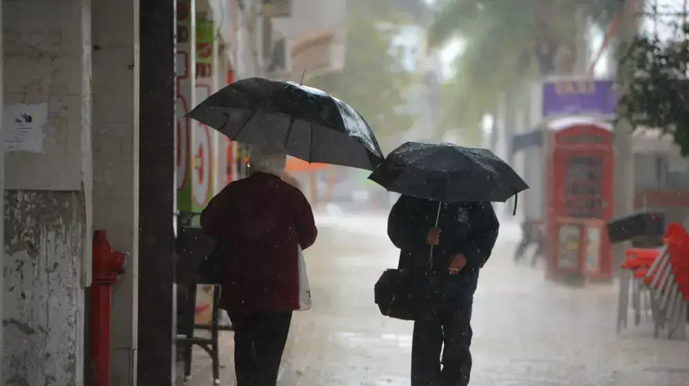 גשם בפתח תקווה, נובמבר 2014 גשם בפתח תקווה, נובמבר 2014
