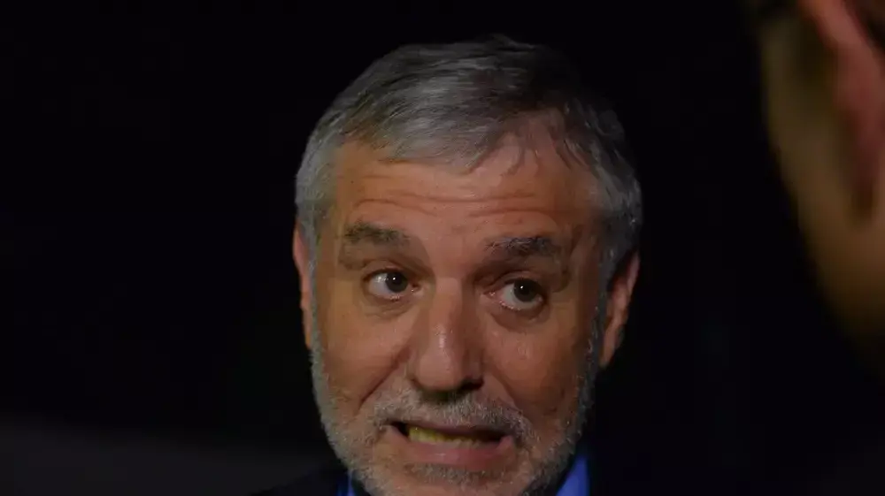 מאיר כהן הוא שר הרווחה והשירותים החברתיים מחוץ לבית של יאיר לפיד 2.12.14 מאיר כהן הוא שר הרווחה והשירותים החברתיים מחוץ לבית של יאיר לפיד 2.12.14