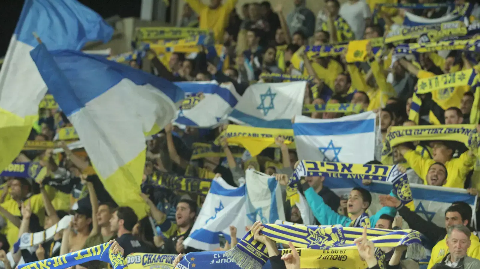 אוהדי מכבי תל אביב בכדורגל אוהדי מכבי תל אביב בכדורגל