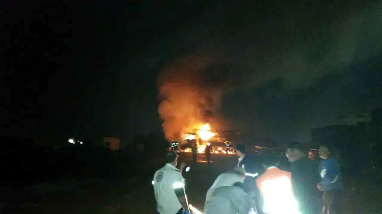נהג משאית התחשמל ומת לאחר שהתנגש בכבל מתח גבוהה, רמת השרון דצמבר 2014 נהג משאית התחשמל ומת לאחר שהתנגש בכבל מתח גבוהה, רמת השרון דצמבר 2014