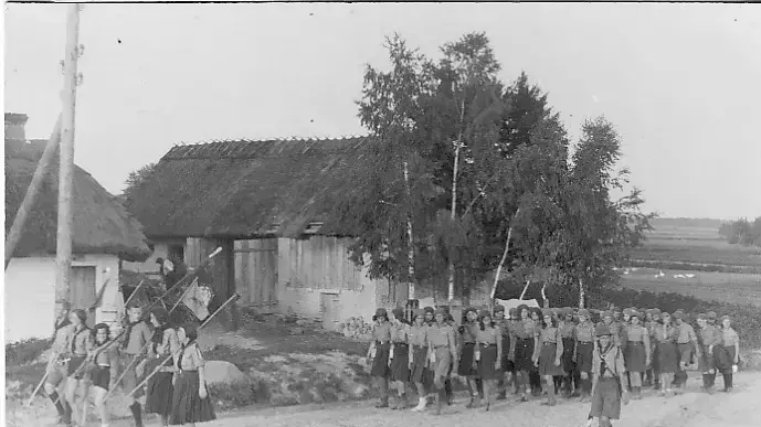 קן ורשה של השומר הצעיר בין השנים 1917-1927 קן ורשה של השומר הצעיר בין השנים 1917-1927