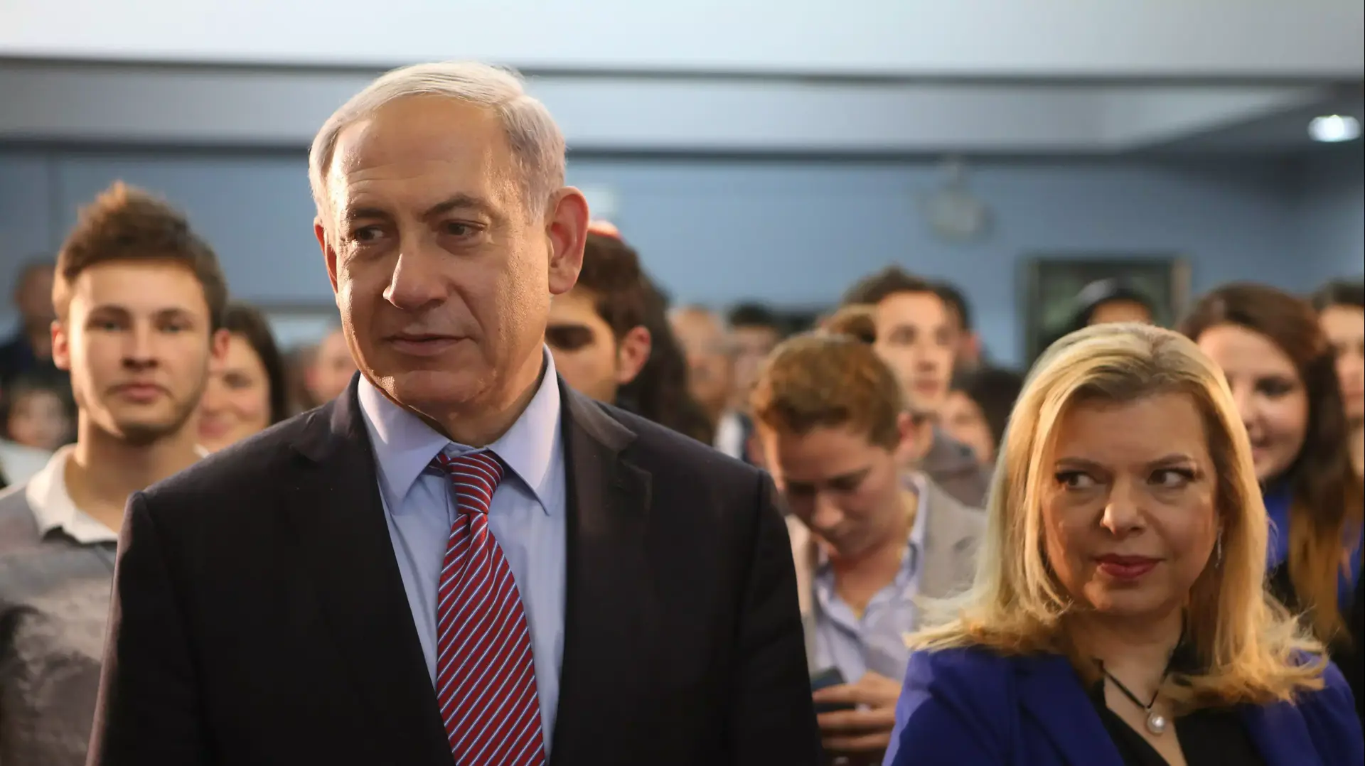 ראש הממשלה בנימין נתניהו ורעייתו בטקס הדלקת נר שביעי עם עולים חדשים בבית קנדה, ירושלים ראש הממשלה בנימין נתניהו ורעייתו בטקס הדלקת נר שביעי עם עולים חדשים בבית קנדה, ירושלים