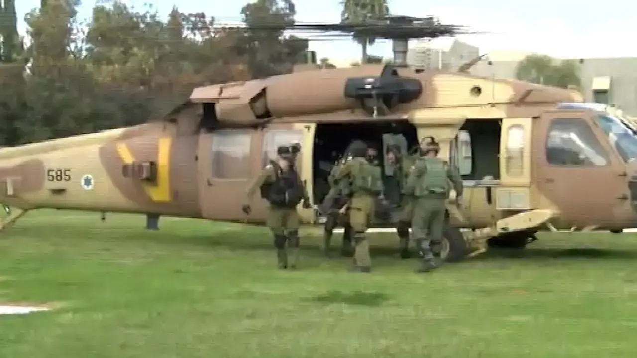 חייל צה"ל נפצע קשה מירי צלף בגבול רצועת עזה - צה"ל השיב אש