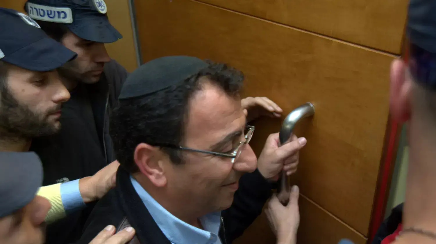 ראש סניף הליכוד בירושלים, ישראל יהושע מובא להארכת מעצר בבית המשפט בראשון לציון ראש סניף הליכוד בירושלים, ישראל יהושע מובא להארכת מעצר בבית המשפט בראשון לציון