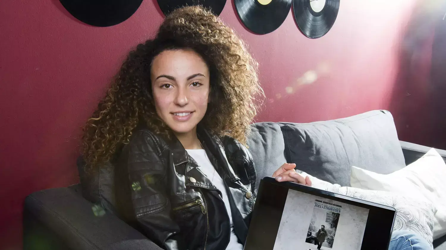 יובל דיין יובל דיין