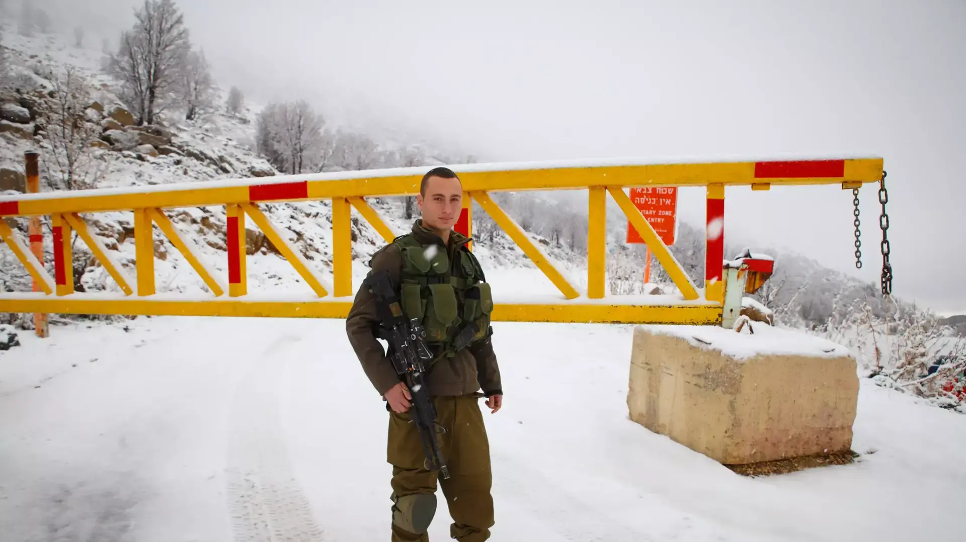 שלג נערם בחרמון, 2 בינואר 2015 שלג נערם בחרמון, 2 בינואר 2015