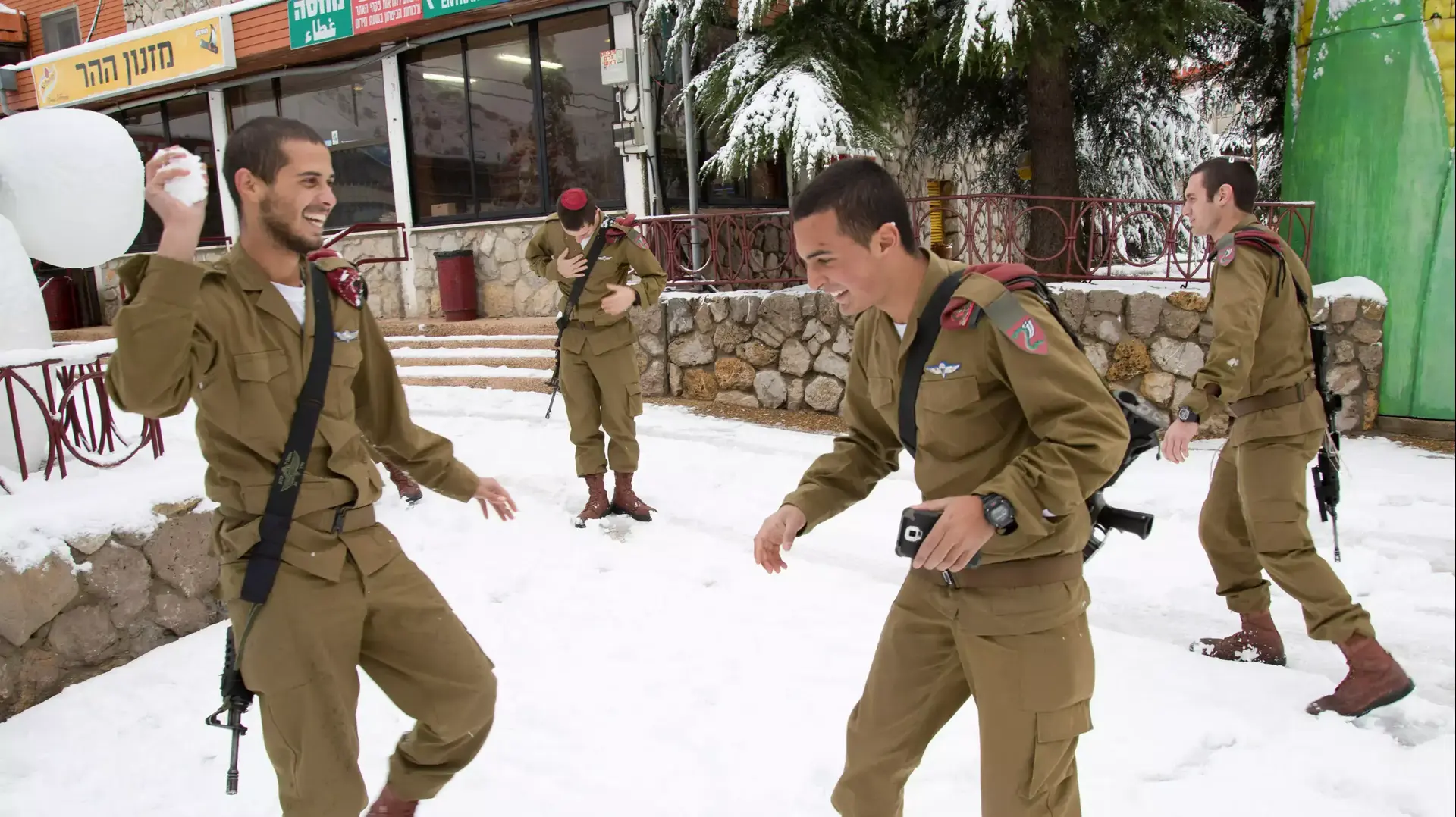 שלג בחרמון הבוקר, ינואר 2015 שלג בחרמון הבוקר, ינואר 2015