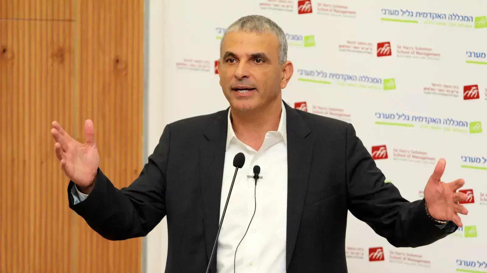 משה כחלון בכנס של המכללה האקדמית גליל מערבי, ינואר 2014 משה כחלון בכנס של המכללה האקדמית גליל מערבי, ינואר 2014