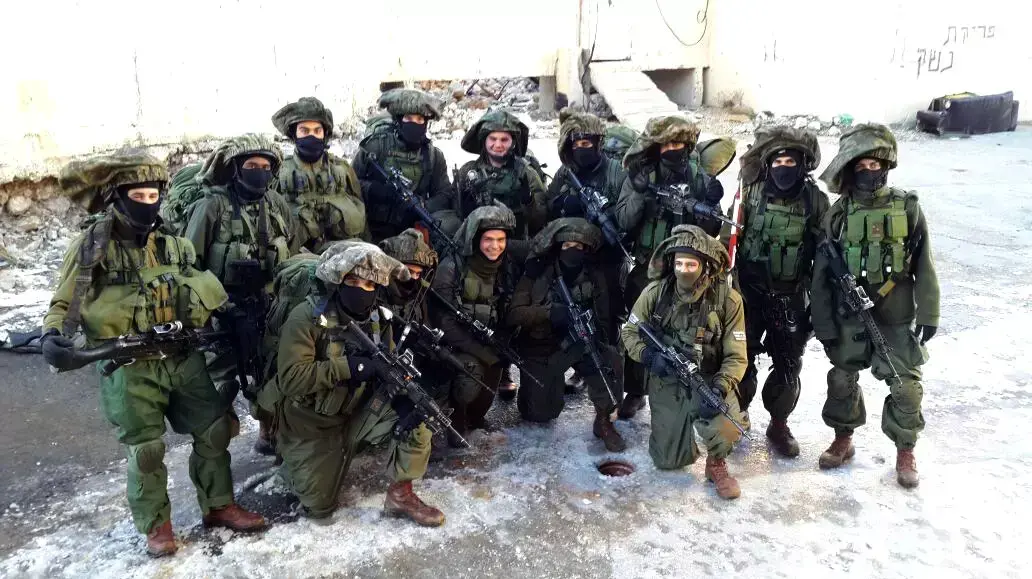 מוצבי צה"ל בחרמון, בהם שוהים כוחות הנערכים בימים אלו להמשך פעילותם הסדירה גם במזג האוויר הנוכחי, ינואר 2015 מוצבי צה"ל בחרמון, בהם שוהים כוחות הנערכים בימים אלו להמשך פעילותם הסדירה גם במזג האוויר הנוכחי, ינואר 2015