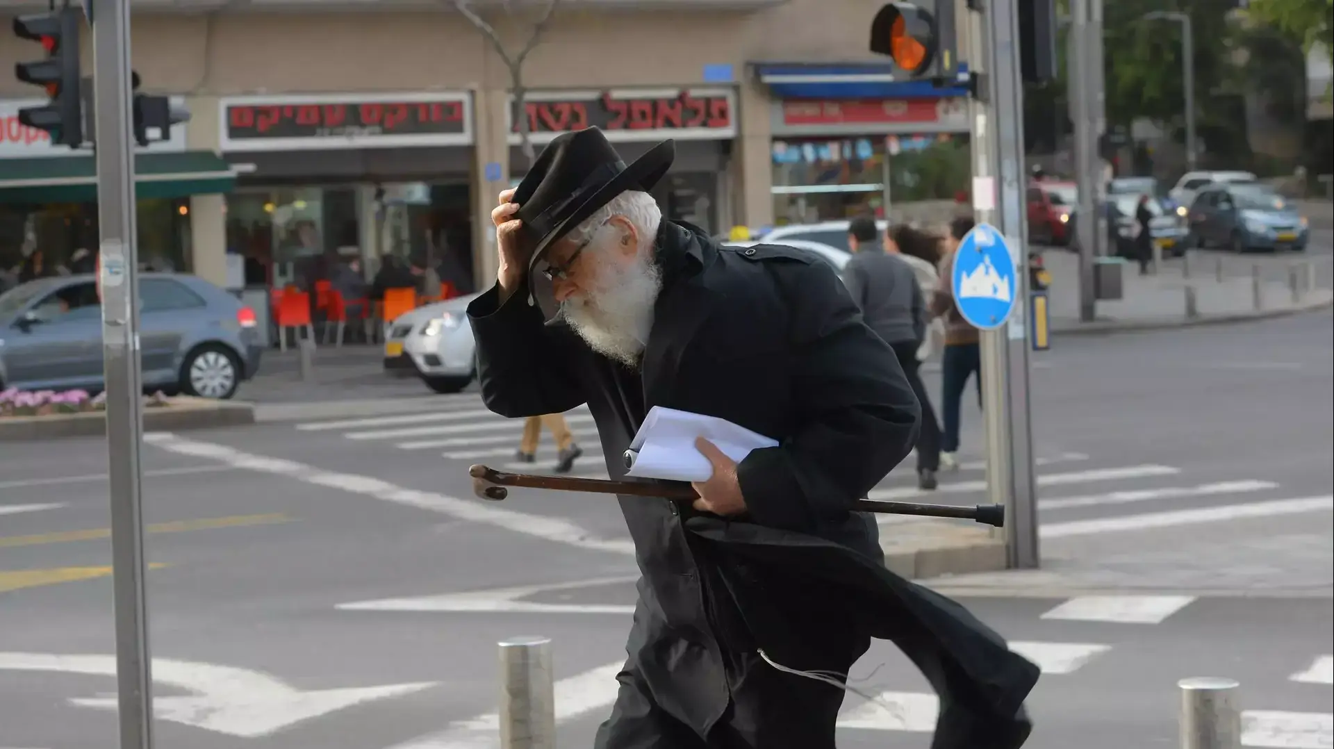 רוח בתל אביב לפני הסופה הגדולה, ינואר 2015 רוח בתל אביב לפני הסופה הגדולה, ינואר 2015