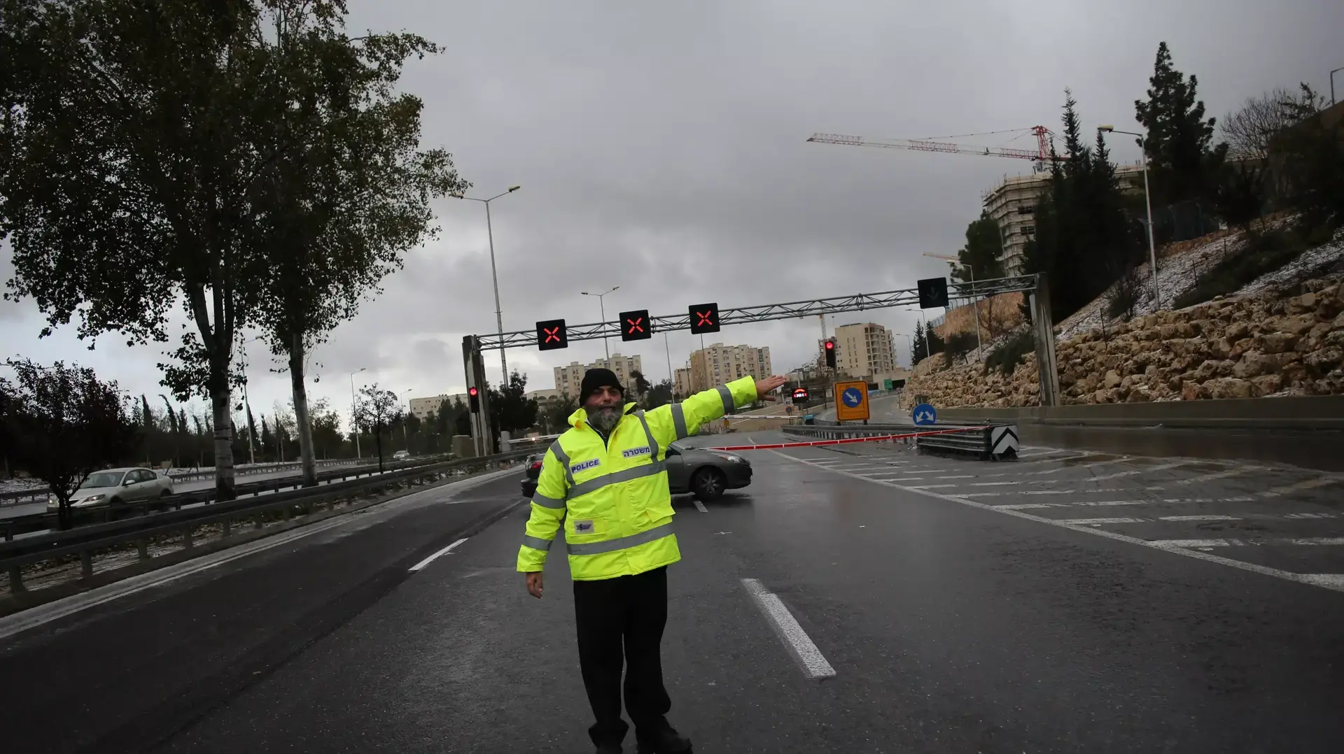 כביש 1 חסום לתנועה. ינואר 2015 כביש 1 חסום לתנועה. ינואר 2015