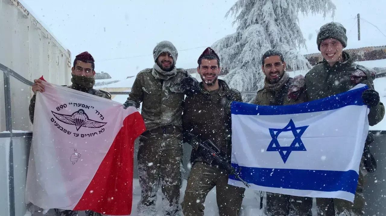 חיילים בשלג, מוצב החרמון. נואר 2015 חיילים בשלג, מוצב החרמון. נואר 2015