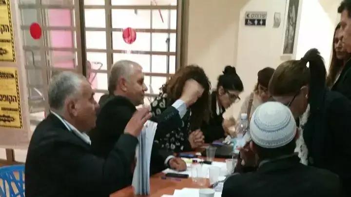 הקלפי בגדרה ביום הפריימריז בליכוד