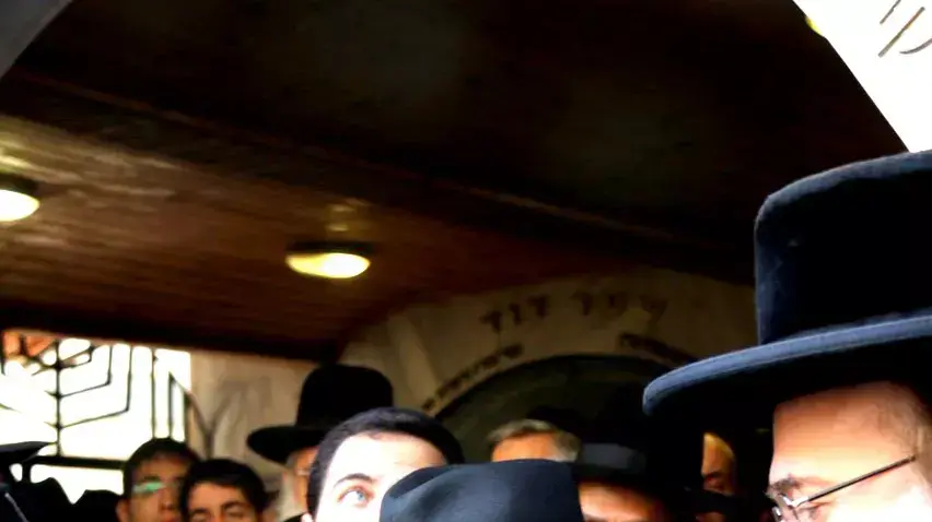 תחילת מסע הלוויה של ארונו של יואב חטאב בבני ברק, ינואר 2015 תחילת מסע הלוויה של ארונו של יואב חטאב בבני ברק, ינואר 2015
