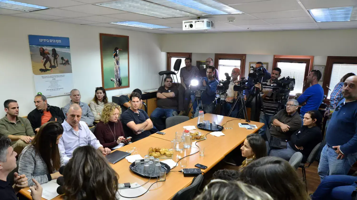 "מפגש חירום" של התלמידים להצלת הטיולים השנתיים, ינואר 2015 "מפגש חירום" של התלמידים להצלת הטיולים השנתיים, ינואר 2015